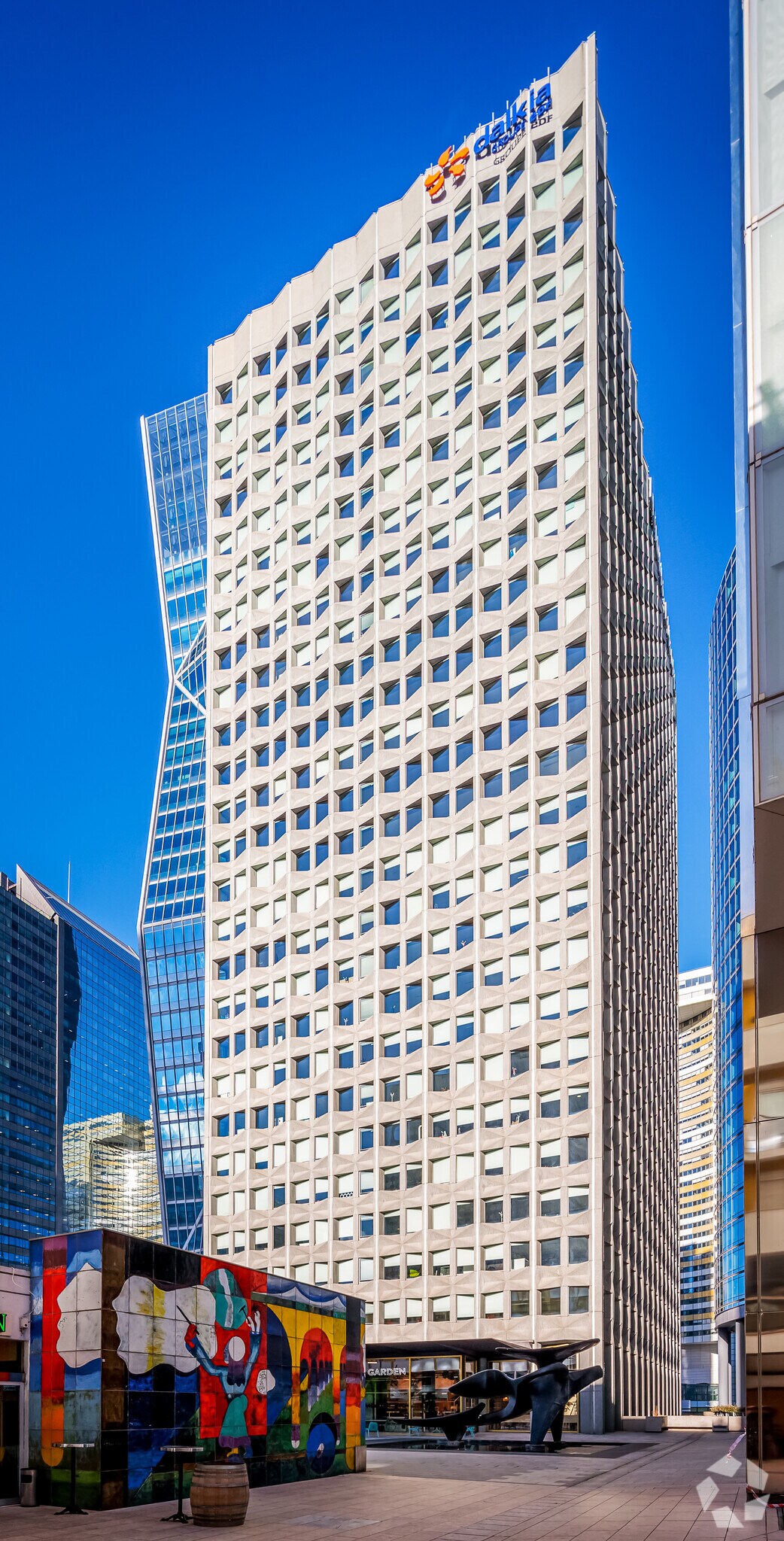 33 Place Des Corolles, Courbevoie for lease Building Photo- Image 1 of 13