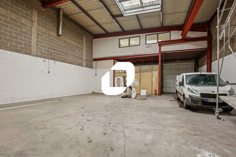 Rue Jacques Robert, Le Thillay for lease - Building Photo - Image 2 of 5