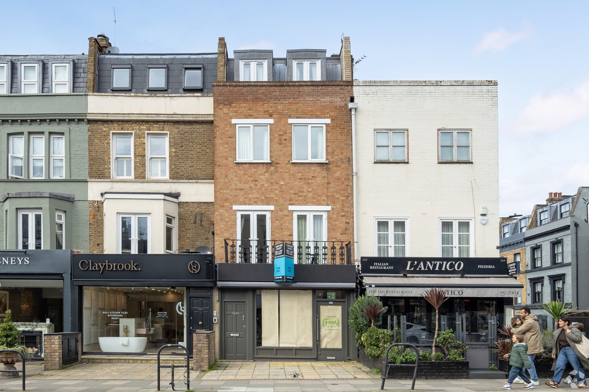 566 Kings Rd, London for lease Primary Photo- Image 1 of 3