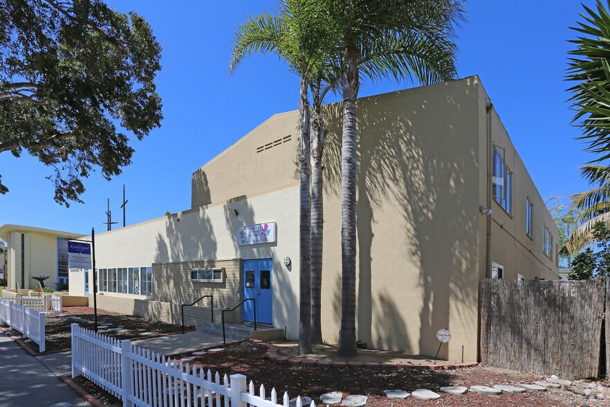 1050 Thomas Ave, San Diego, CA à louer - Photo du bâtiment - Image 2 de 2
