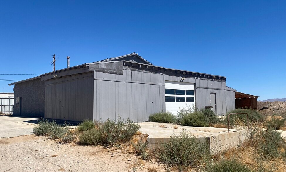 17011 Darwin Ave, Hesperia, CA à vendre - Photo du bâtiment - Image 2 de 11