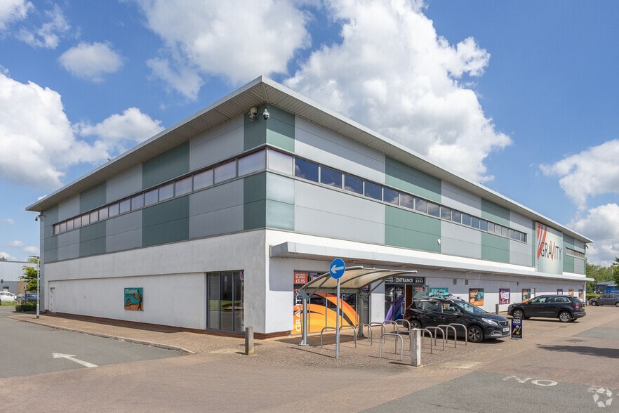 Princewood Rd, Corby for sale - Primary Photo - Image 1 of 10