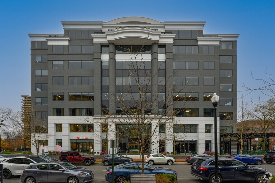 500 Montgomery St, Alexandria, VA à louer - Photo du bâtiment - Image 2 de 3