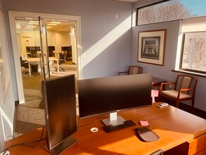 1555 Post Rd E, Westport, CT à louer Photo du bâtiment- Image 1 de 2