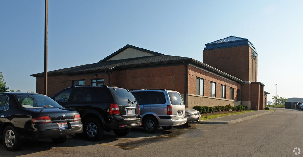 7600 Tylers Place Blvd, West Chester, OH à vendre - Photo du bâtiment - Image 2 de 7