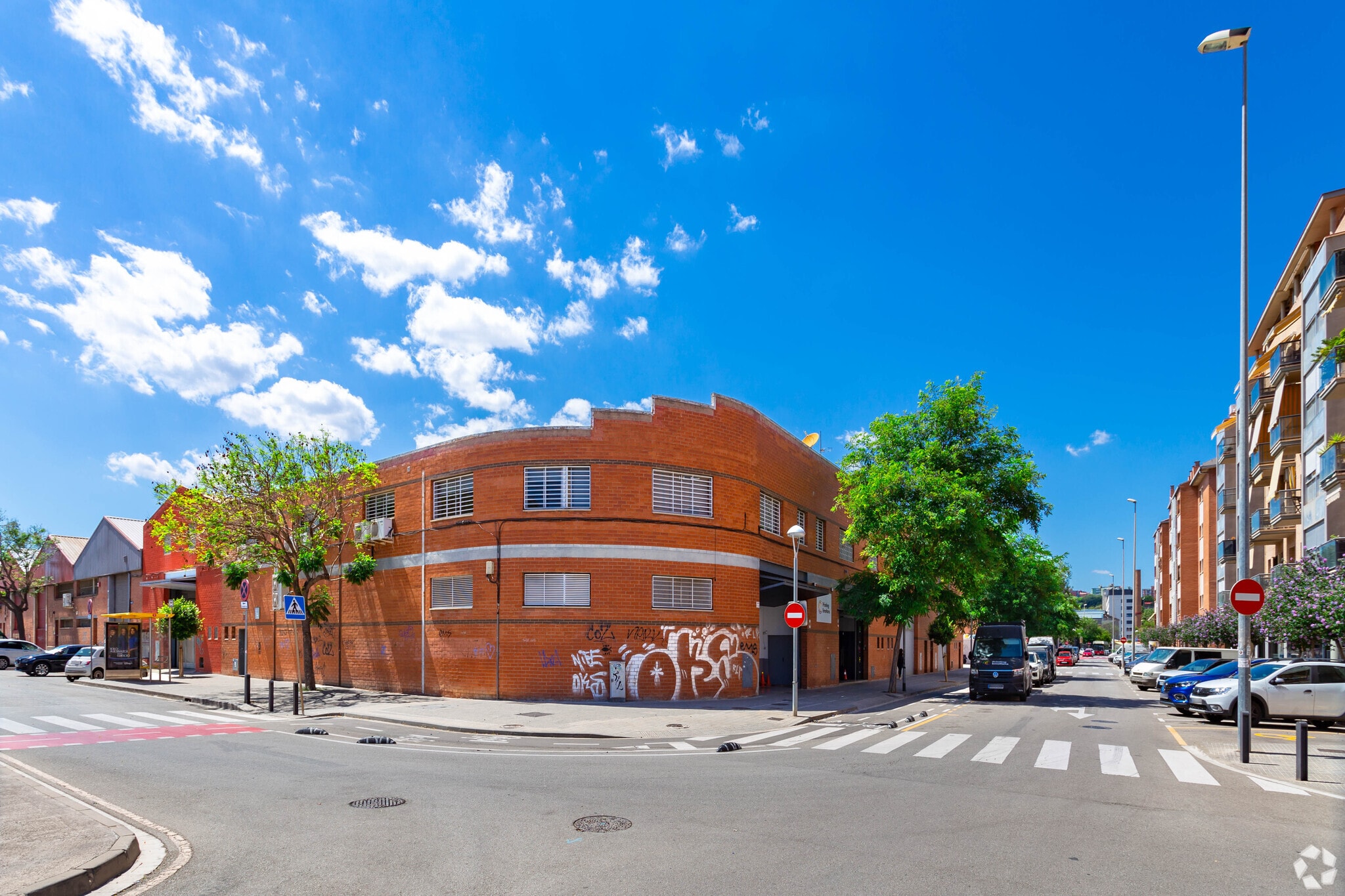 Industrial in Cornellà de Llobregat, Barcelona for lease Building Photo- Image 1 of 2