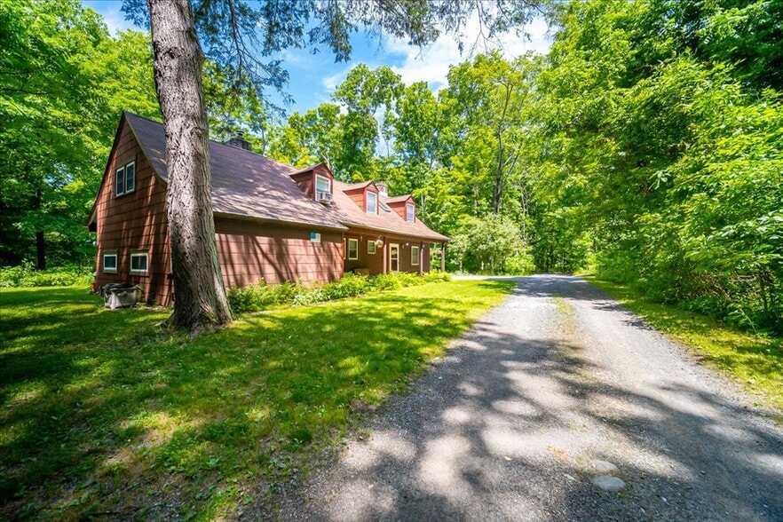 12 Woodlea Rd, Salt Point, NY for sale - Building Photo - Image 3 of 29