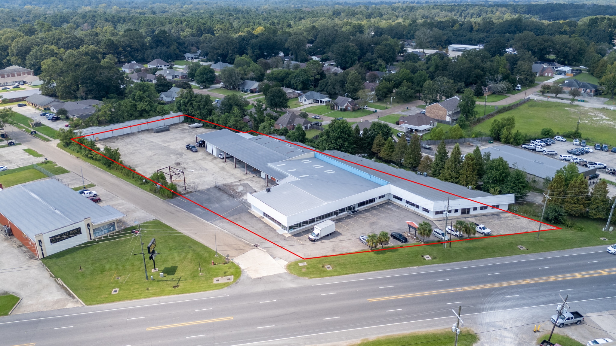 947 Florida Ave SW, Denham Springs, LA for sale Primary Photo- Image 1 of 46