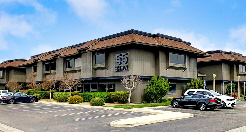 55 Shaw Ave, Clovis, CA à louer - Photo principale - Image 1 de 1