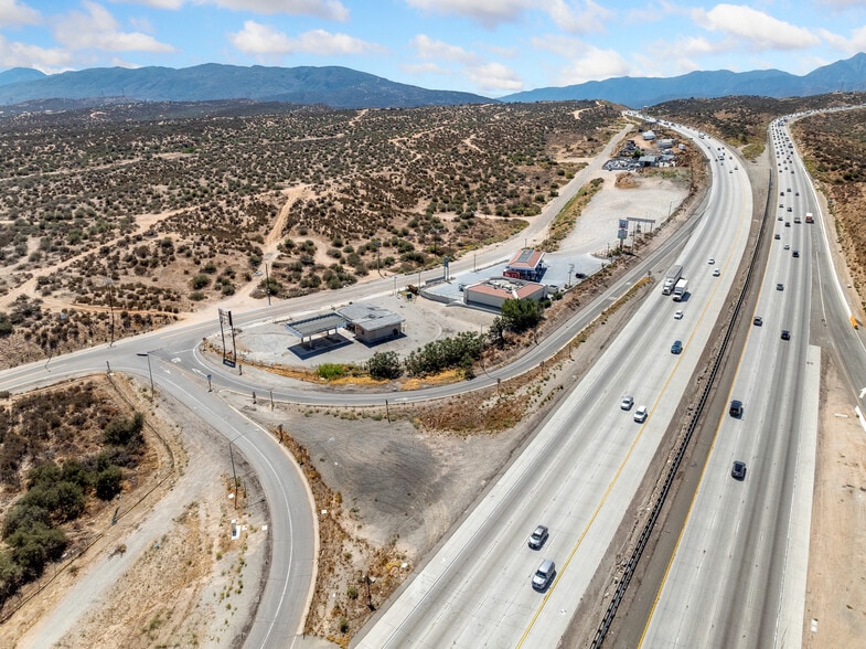 6000 Mariposa Rd, Oak Hills, CA for sale - Building Photo - Image 3 of 21