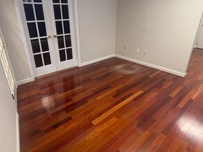 495 Hope St, Bristol, RI à louer Photo intérieure- Image 2 de 4