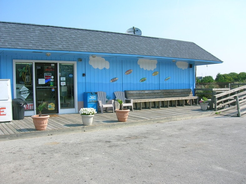 2181 New River Inlet Rd, North Topsail Beach, NC à vendre - Photo du bâtiment - Image 2 de 39