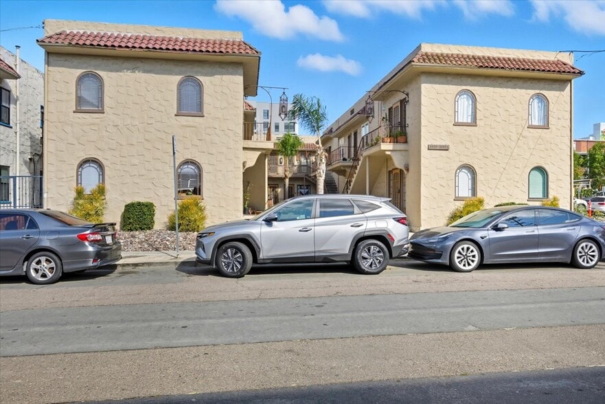 3925-3935 7th Ave, San Diego, CA à vendre - Photo du bâtiment - Image 2 de 20