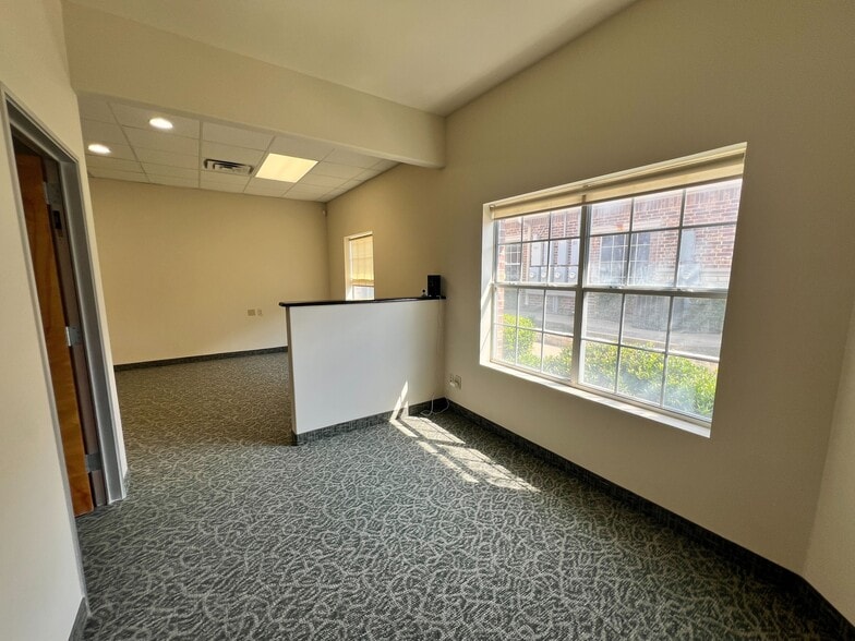 5926 W Parker Rd, Plano, TX à vendre - Photo intérieure - Image 3 de 19