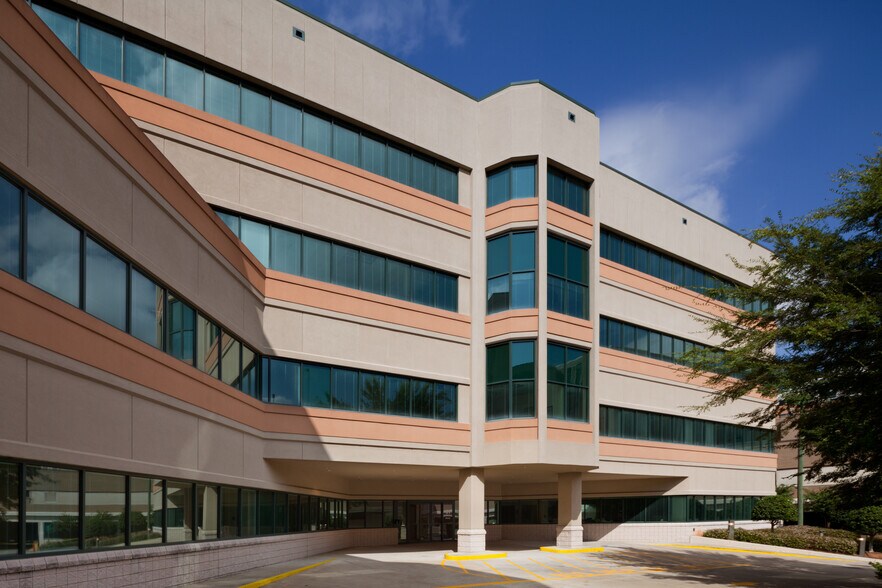 61 Whitcher St, Marietta, GA for lease - Building Photo - Image 2 of 6