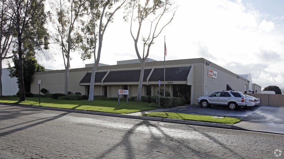 3530 W Garry Ave, Santa Ana, CA à vendre - Photo du bâtiment - Image 1 de 4