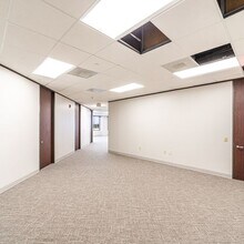 745 E Mulberry Ave, San Antonio, TX for lease Interior Photo- Image 1 of 10