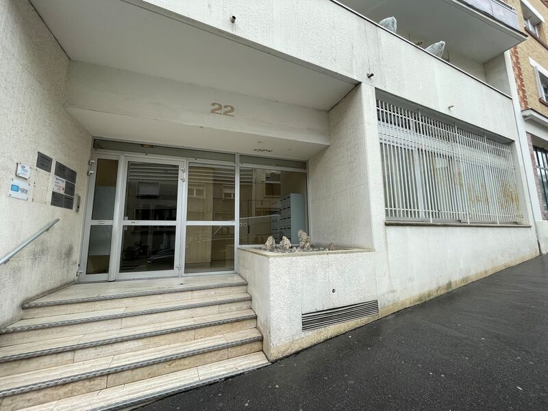 22 Rue Des Reculettes, Paris à vendre Photo du bâtiment- Image 1 de 7