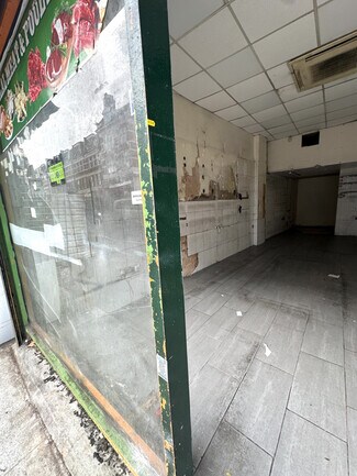 Plus de détails pour 172-176 Kilburn High Rd, Londres - Commerce de détail à louer