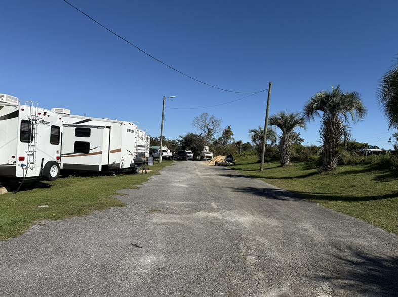 70 US Highway 17, Richmond Hill, GA for sale - Building Photo - Image 3 of 18