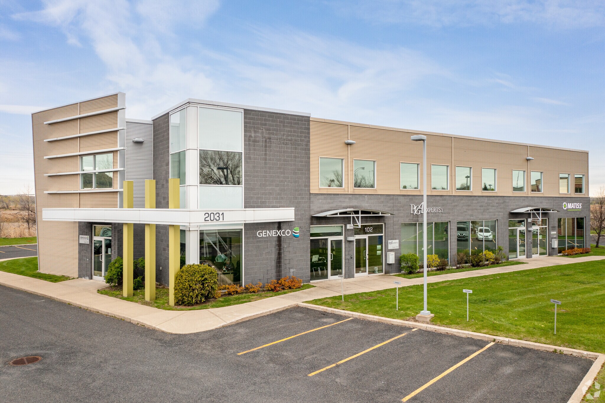 2031 Rue Léonard-de Vinci, Ste-Julie, QC for sale Building Photo- Image 1 of 1