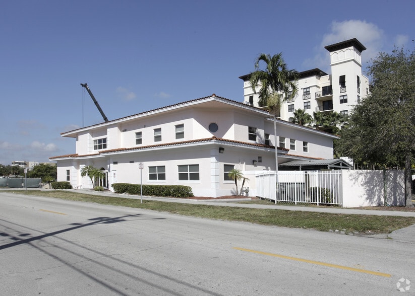 401 NE 4th St, Fort Lauderdale, FL for lease - Primary Photo - Image 1 of 5