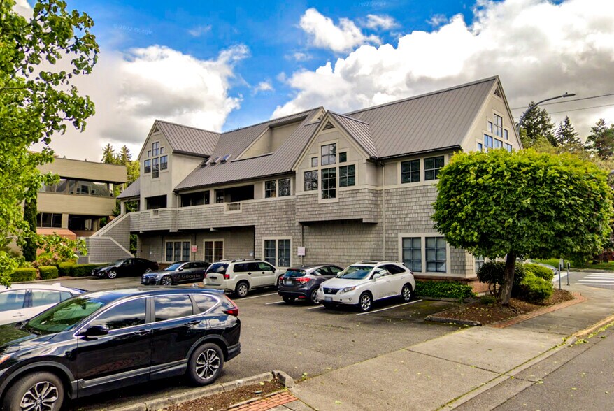 16398 NE 85th St, Redmond, WA à louer - Photo du bâtiment - Image 2 de 4