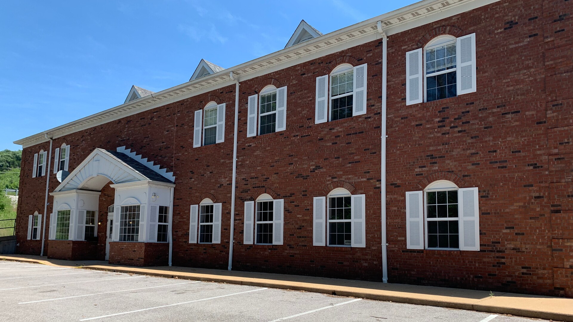 307 Noonan Dr, Pacific, MO for lease Building Photo- Image 1 of 2