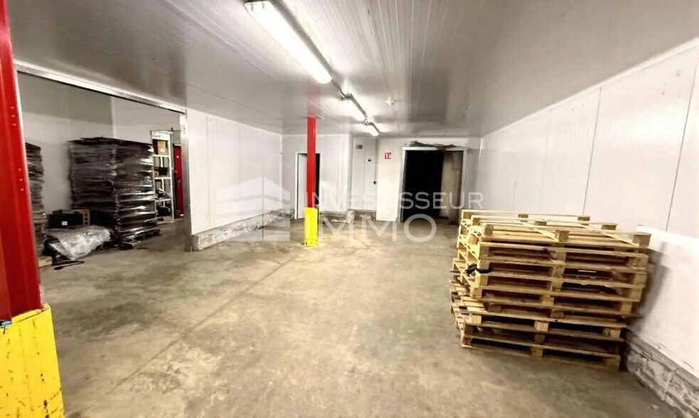 Office in Meaux for lease - Interior Photo - Image 3 of 7