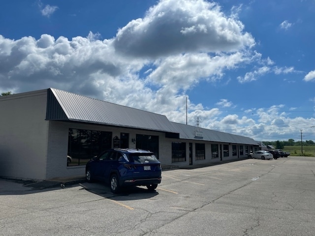 215 E Franklin St, Tupelo, MS for lease - Building Photo - Image 1 of 1