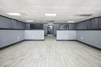 2102-2112 Pease St, Houston, TX for lease Building Photo- Image 1 of 3