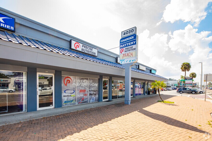 4020 W Kennedy Blvd, Tampa, FL à louer - Photo du bâtiment - Image 2 de 5
