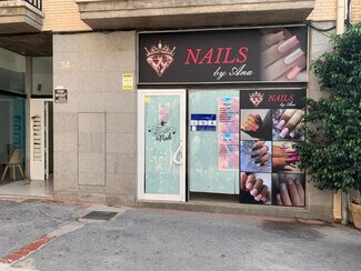 Plus de détails pour Multi-résidentiel à vendre