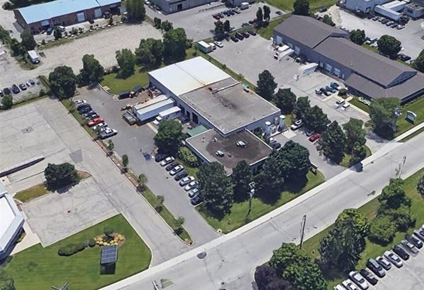 55 Northland Rd, Waterloo, ON for sale - Primary Photo - Image 1 of 1