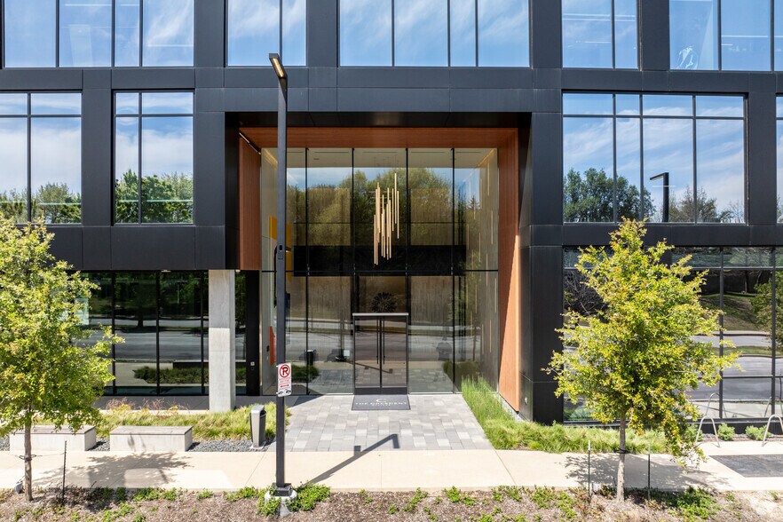 3230 Camp Bowie Blvd, Fort Worth, TX à louer - Photo du bâtiment - Image 3 de 8
