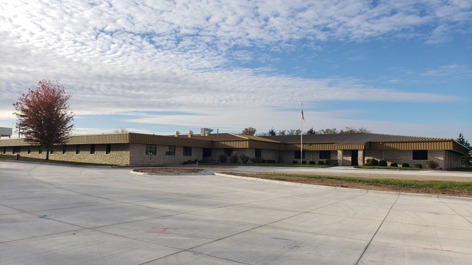 1213 Bakers Way, Manhattan, KS for sale Building Photo- Image 1 of 13