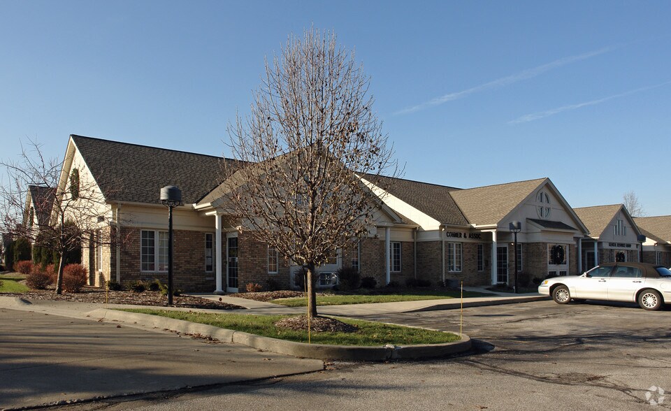 26016 Detroit Rd, Westlake, OH à louer - Photo du bâtiment - Image 2 de 11