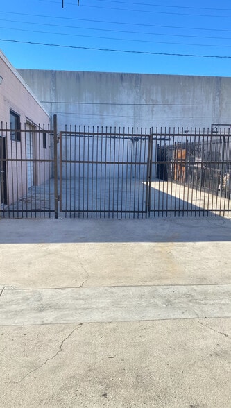 4417-4419 Rowland Ave, El Monte, CA à louer - Photo du bâtiment - Image 3 de 36