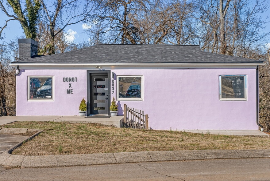 2 Building Portfolio portfolio of 2 properties for sale on LoopNet.ca - Building Photo - Image 2 of 19