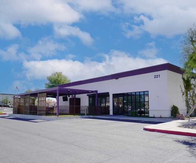 More details for 221 N Stephanie St, Henderson, NV - Retail for Lease