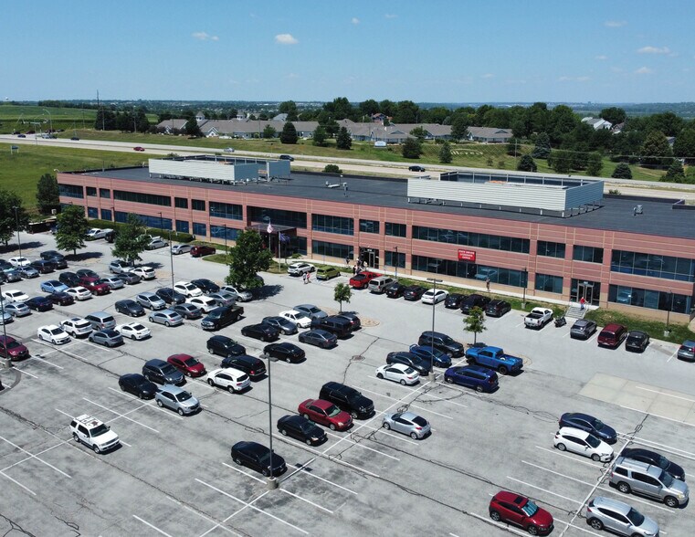 4502-4530 Maass Rd, Bellevue, NE à louer - Photo du bâtiment - Image 3 de 12