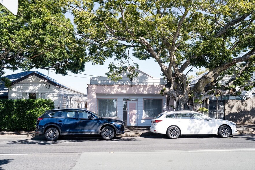 40 MacGregor Terrace, Bardon for lease - Primary Photo - Image 1 of 1