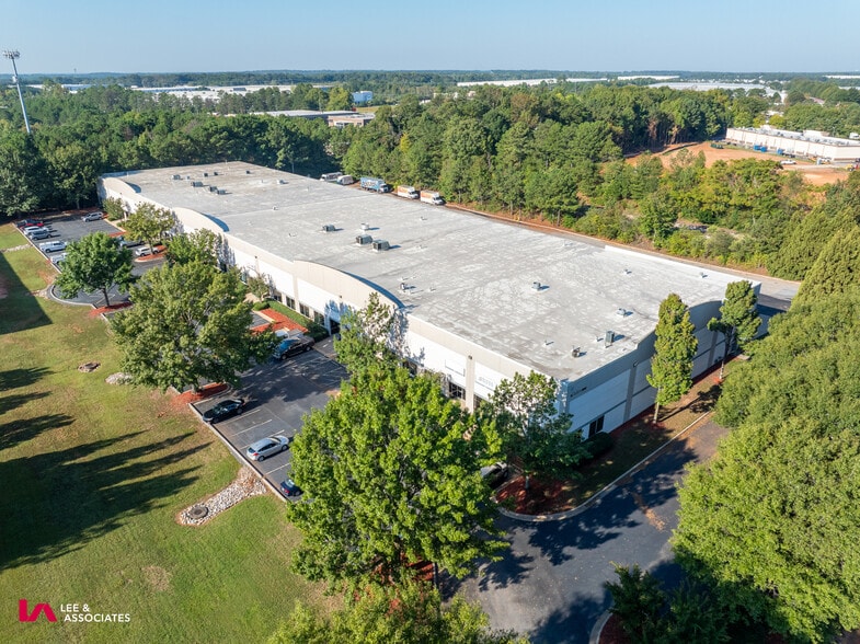 40-68 Liberty Industrial Pky, McDonough, GA for lease - Building Photo - Image 1 of 11