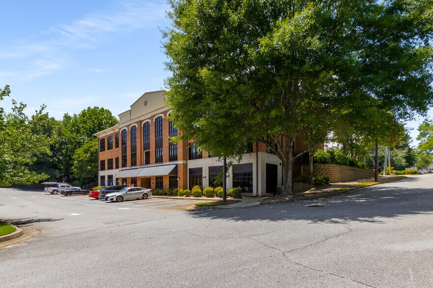 912 Holcomb Bridge Rd, Roswell, GA à vendre - Photo du bâtiment - Image 2 de 47