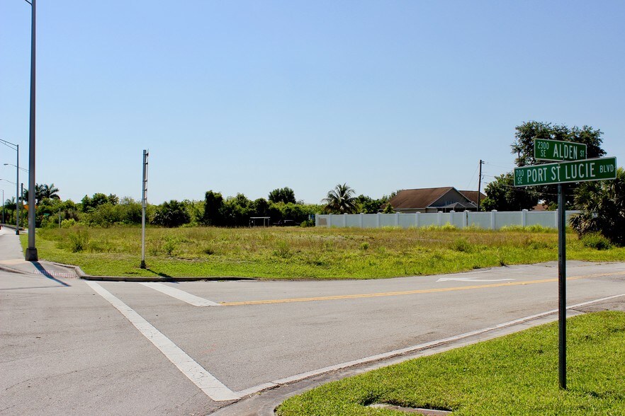 774 SE Port St Lucie Blvd, Port Saint Lucie, FL for lease - Aerial - Image 2 of 10
