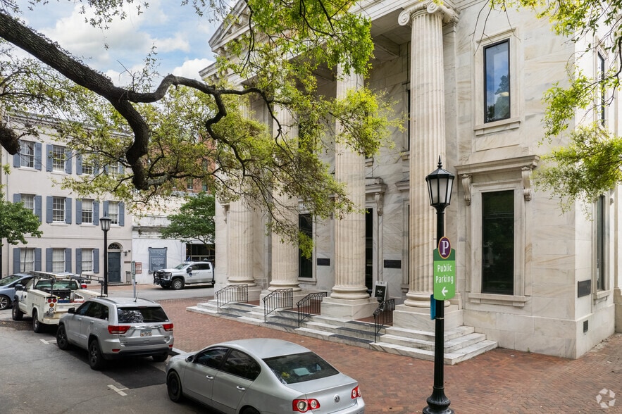 22 Bull St, Savannah, GA for lease - Building Photo - Image 2 of 23