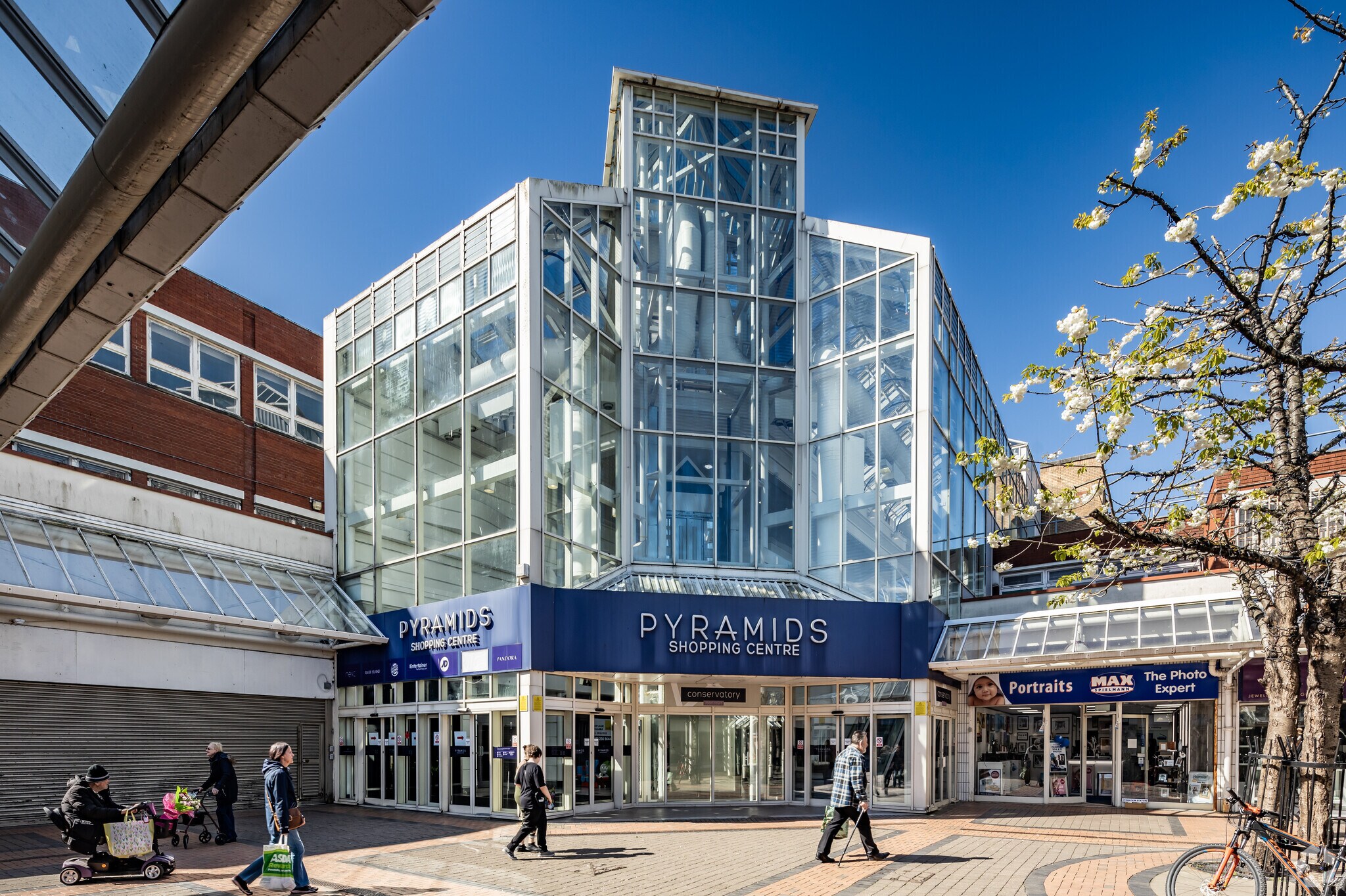 28 Borough Rd, Birkenhead à louer Photo du bâtiment- Image 1 de 9