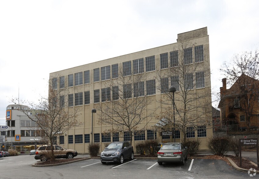 5633 Baum Blvd, Pittsburgh, PA à louer - Photo du bâtiment - Image 2 de 2