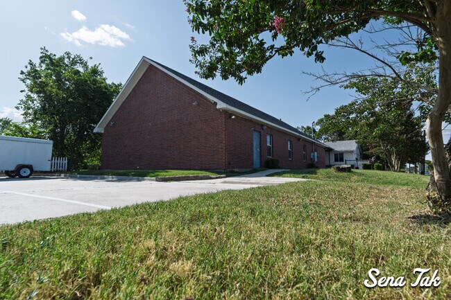 Plus de détails pour 4502 Lawler Rd, Garland, TX - Spécialité à vendre