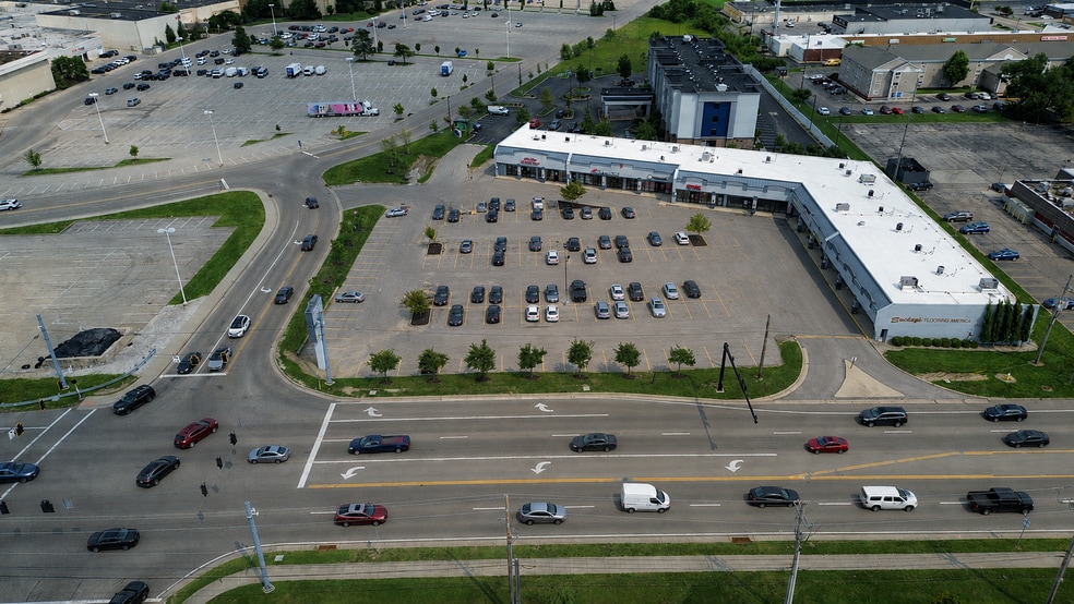 8106-8154 Springboro Pike, Miamisburg, OH for lease - Building Photo - Image 3 of 3